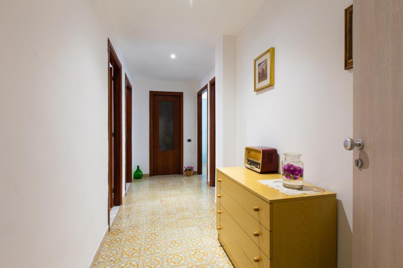 Il Canestro Sardo กาญารี ภายนอก รูปภาพ